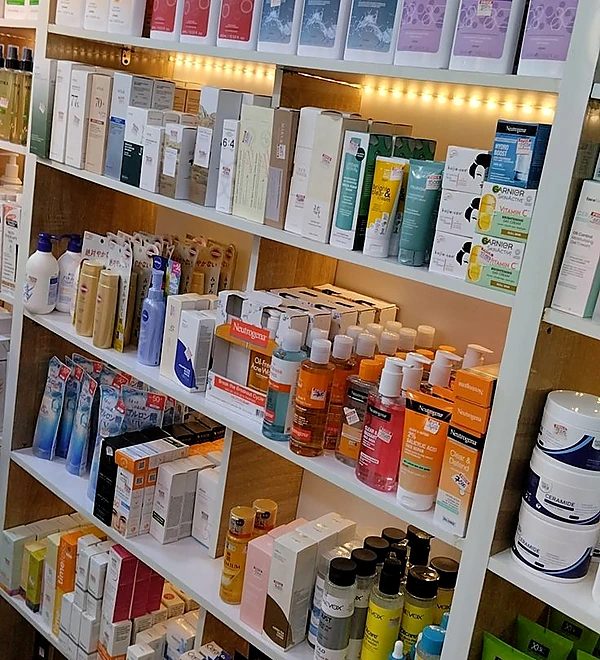 Cosmetics and skincare vendor